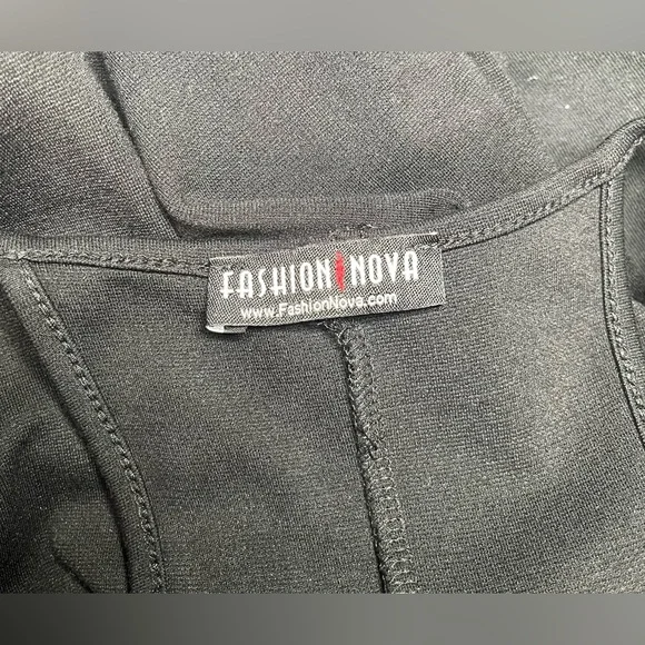 Black fashion nova mini dress - Picture 2 of 7